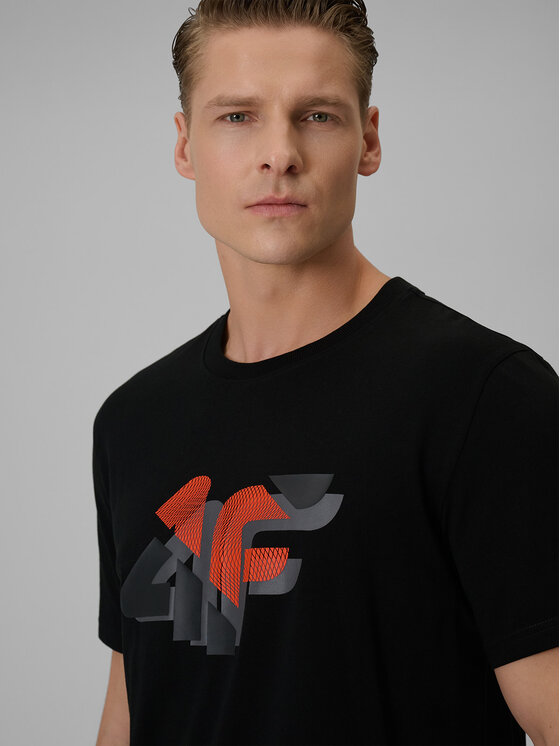 4F 4F T-Shirt BRAND CODE Czarny Regular Fit