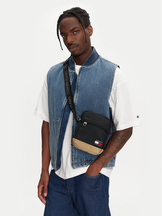 Tommy Jeans Tommy Jeans Плоска сумка Tjm Ess Daily Squared Reporter AM0AM13265 Чорний