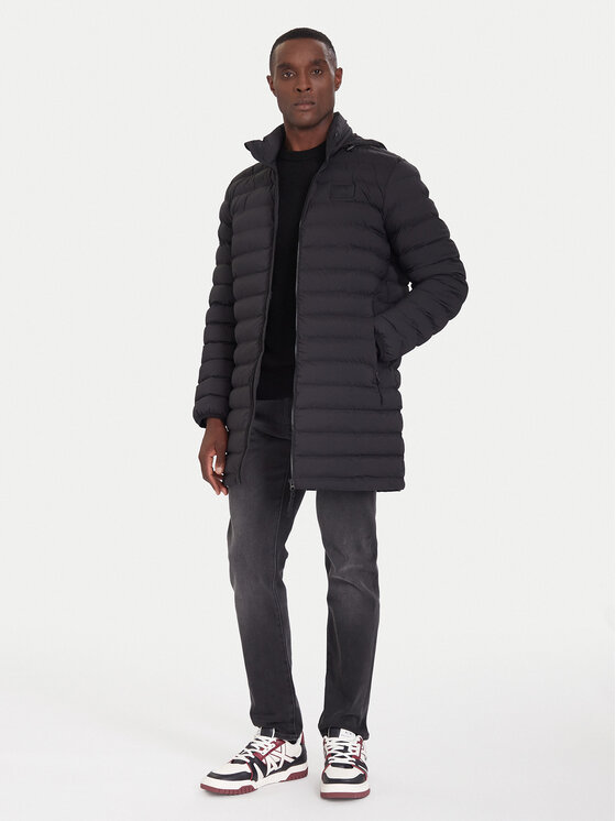 EA7 Emporio Armani EA7 Emporio Armani Зимно палто 7M000687 AF15953 UC001 Черен Regular Fit