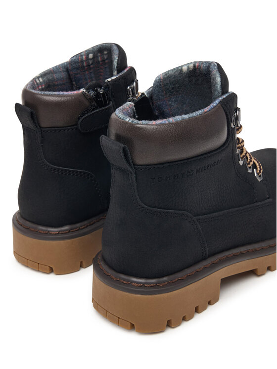 Tommy Hilfiger Tommy Hilfiger Šnurovacia obuv T3X5-35280-0296A695 M Čierna