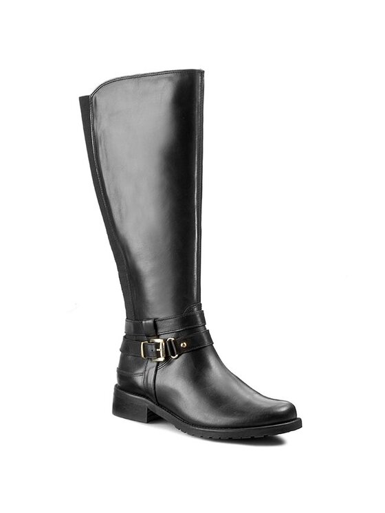 Clarks nessa shop