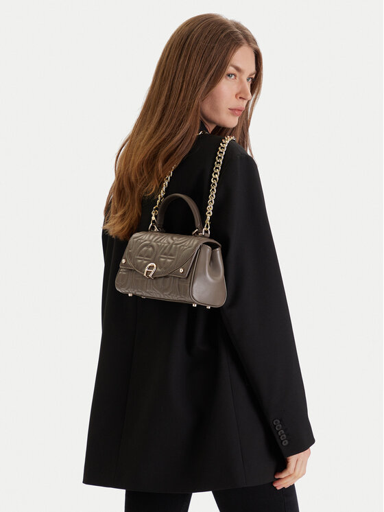 Aigner Aigner Τσάντα Diadora S 134003 Καφέ