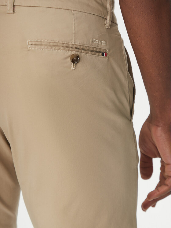 Hechter Paris Hechter Paris Szorty materiałowe 26664 151365 Beżowy Regular Fit