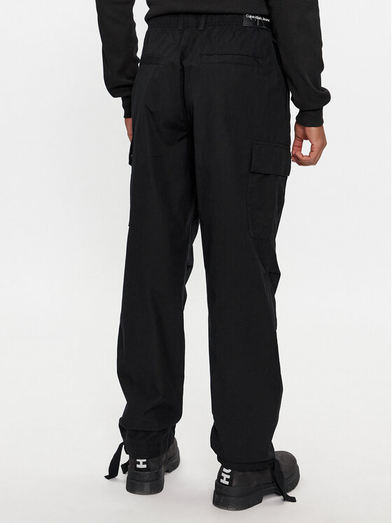 Calvin Klein Jeans Calvin Klein Jeans Pantaloni cargo Essential Regular Cargo Pant J30J324692 Negru Regular Fit