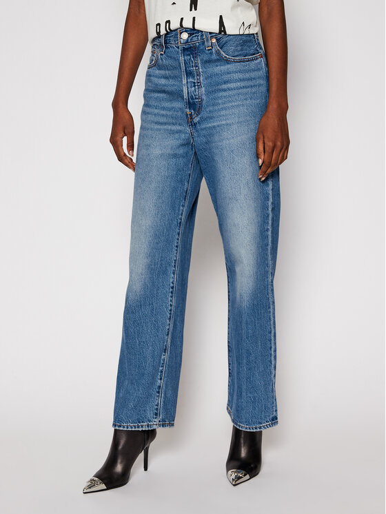 levi's regular fit straight leg