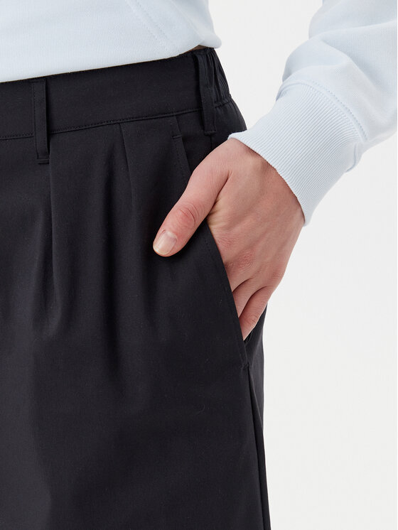 New Balance New Balance Pantaloni di tessuto Boylston WP51538 Nero Relaxed Fit