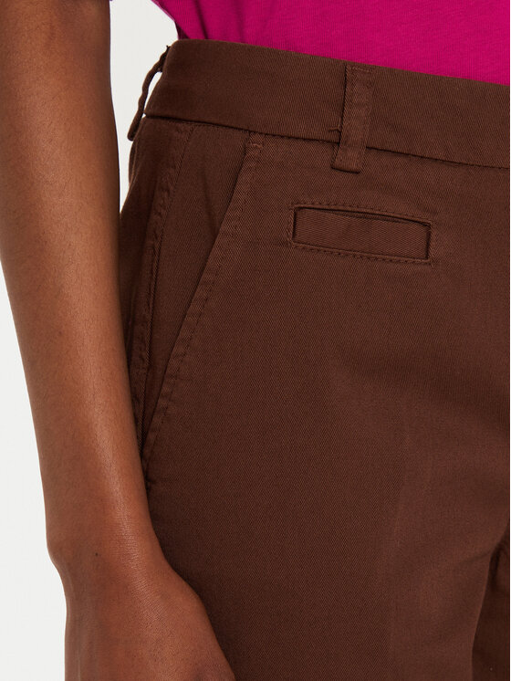 United Colors Of Benetton United Colors Of Benetton Chinosy 4GD7DF061 Brązowy Regular Fit