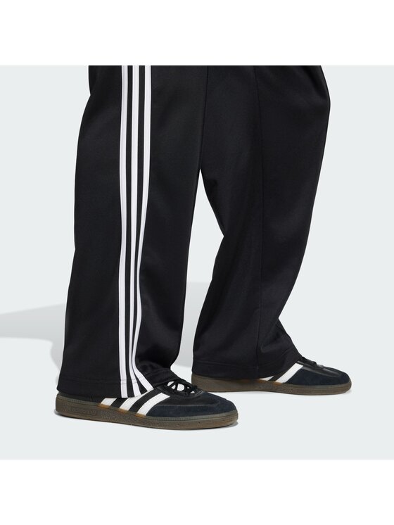 adidas adidas Donji dio trenerke adicolor KE3501 Crna Loose Fit