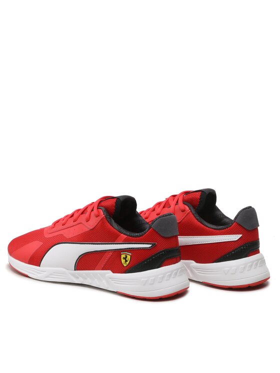 Puma 2025 ferrari arancione