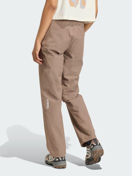 adidas adidas Spodnie outdoor 162747 Brązowy Regular Fit