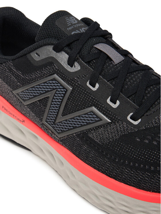 New Balance New Balance Buty do biegania Evoz MEVOZRU4 Czarny