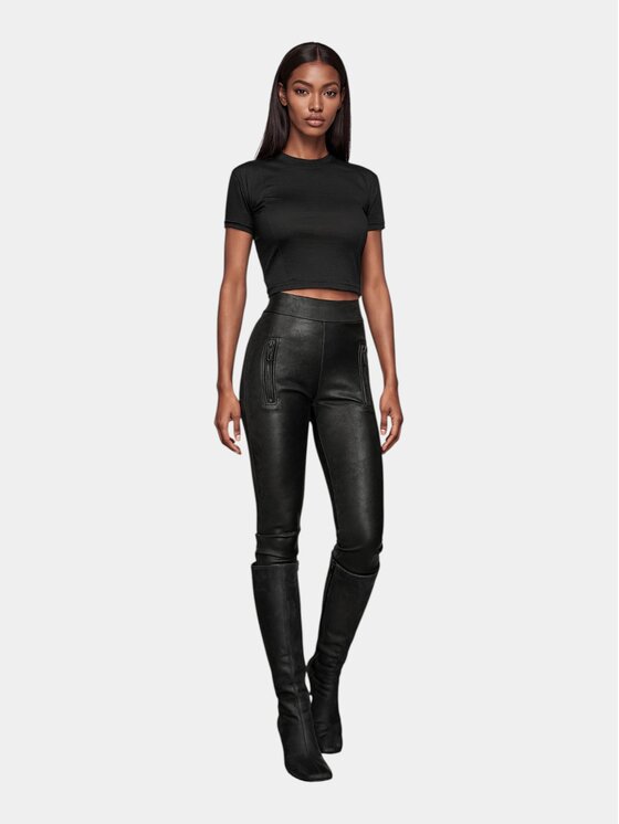 MADE BY SOCIETY MADE BY SOCIETY T-Shirt Crop - T27858 Czarny Basic Fit