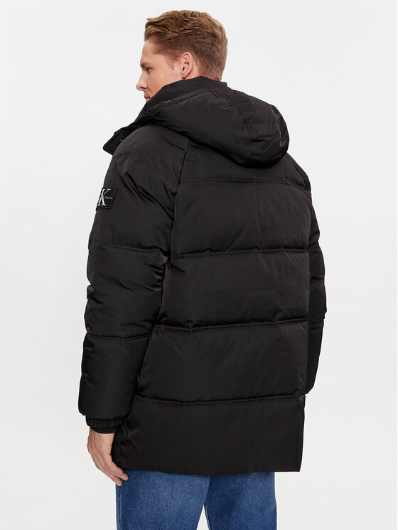 Calvin Klein Jeans Calvin Klein Jeans Žieminė striukė J30J324080 Juoda Relaxed Fit