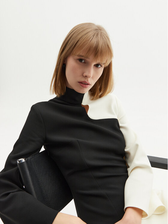 Simona Corsellini Simona Corsellini Φόρεμα κοκτέιλ A24CPAB016 Μαύρο Relaxed Fit