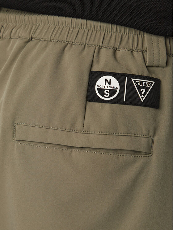 Guess Guess Stoffshorts M6GD36 W2169 Khakifarben Regular Fit