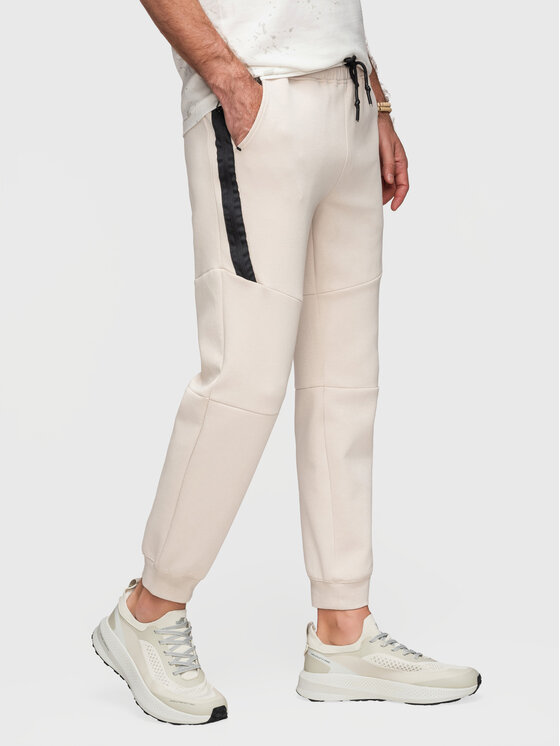 Ombre Ombre Spodnie dresowe P1520 Beżowy Regular Fit