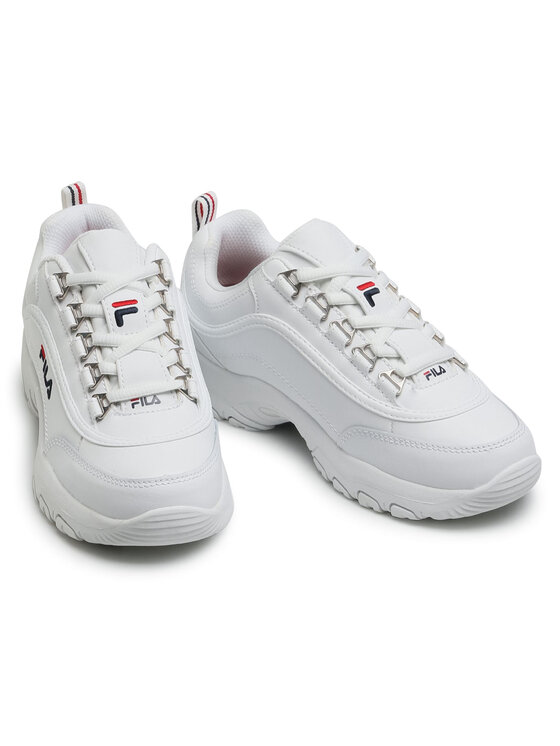 Fila sneakers hot sale strada low