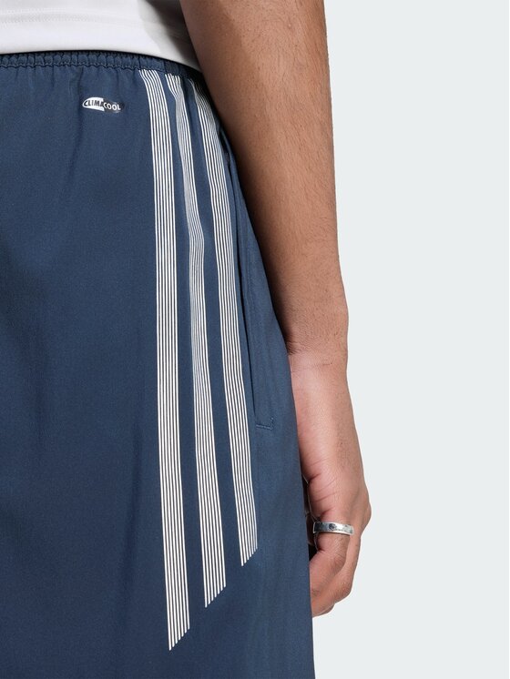 adidas adidas Szorty materiałowe 159225 Błękitny Regular Fit