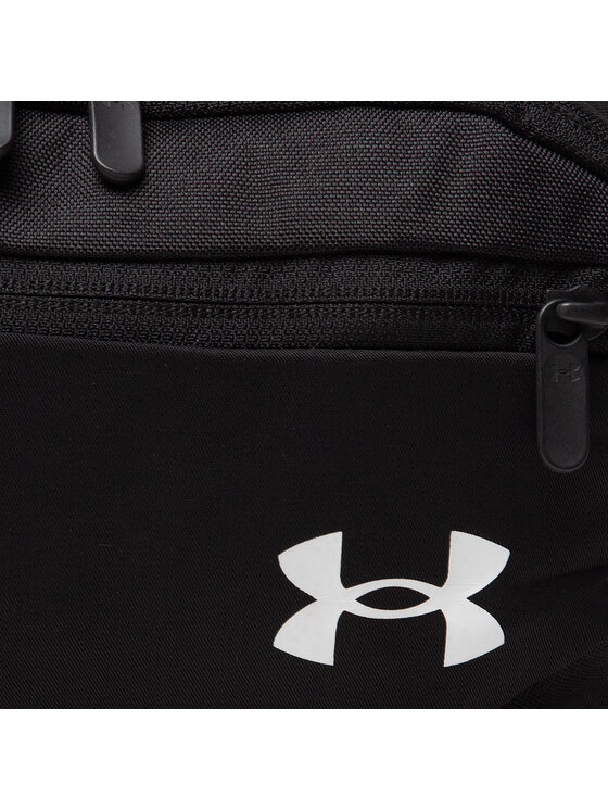 Under Armour - Sac Banane 1364190 Noir 