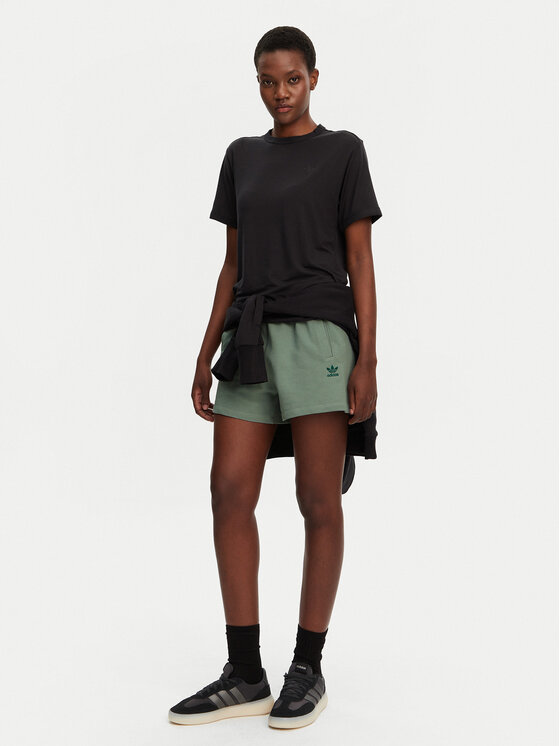 adidas adidas Sportske kratke hlače Essentials JJ3463 Zelena Loose Fit
