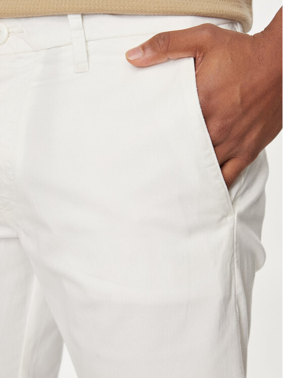 Guess Guess Szorty materiałowe Daniel M4GD05 WG3OA Biały Skinny Fit