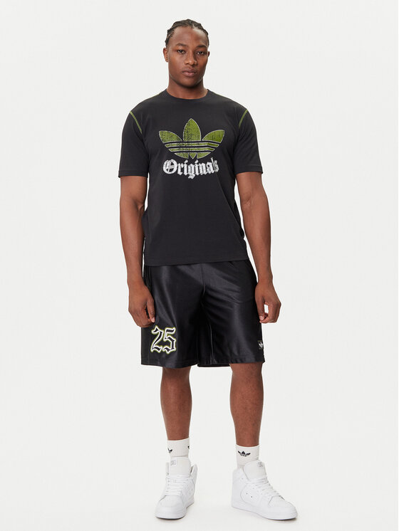 adidas adidas T-Shirt Distressed Graphic JY2761 Černá Regular Fit