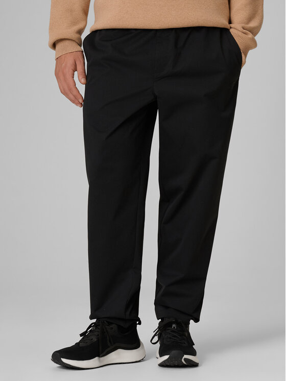 4F 4F Spodnie materiałowe CITY FORM Czarny Loose Fit