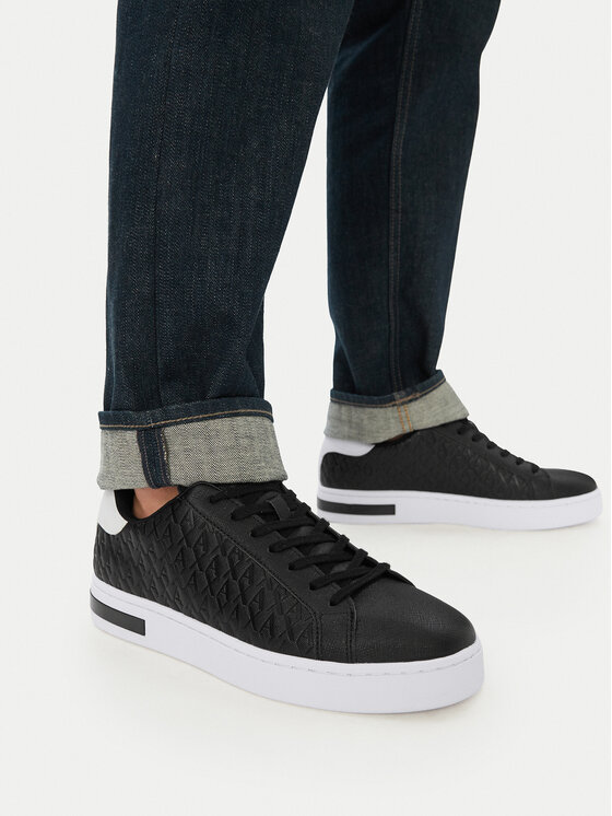 Armani Exchange Tenisice XM000140 AF11916 MC011 Crna