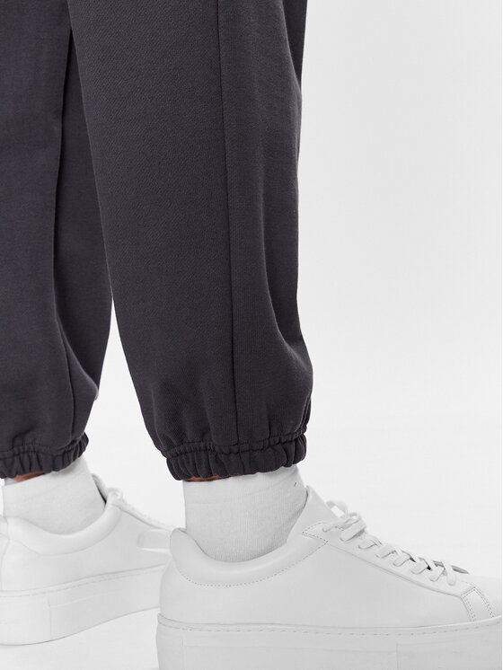 New Balance New Balance Donji dio trenerke Athletics Remastered French Terry WP31503 Siva Relaxed Fit