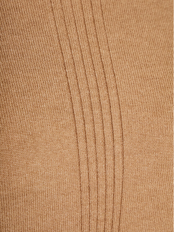 Olsen Olsen Пуловер Eva 11003582 Бежов Shaped Fit