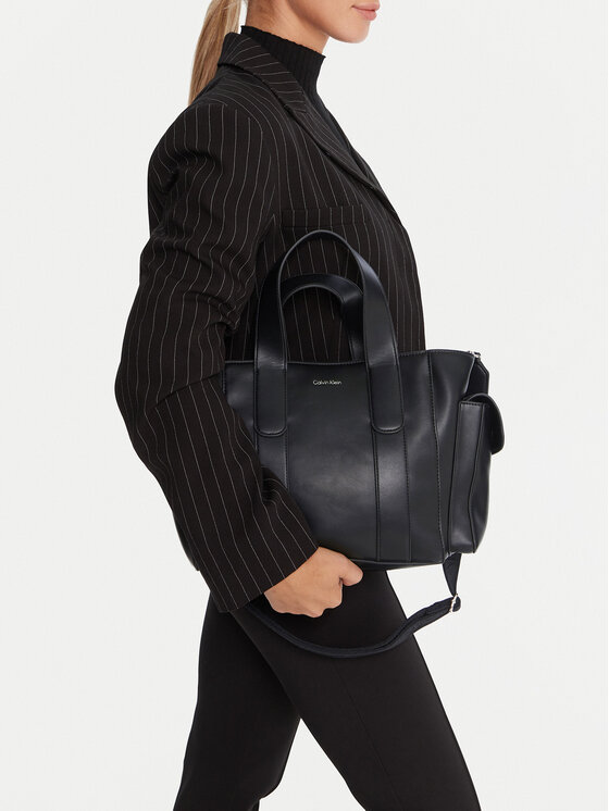 Calvin Klein Calvin Klein Сумка Webbing Strap Small Tote LV04F3290G Чорний