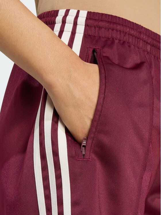 adidas adidas Szorty materiałowe Firebird Czerwony Loose Fit