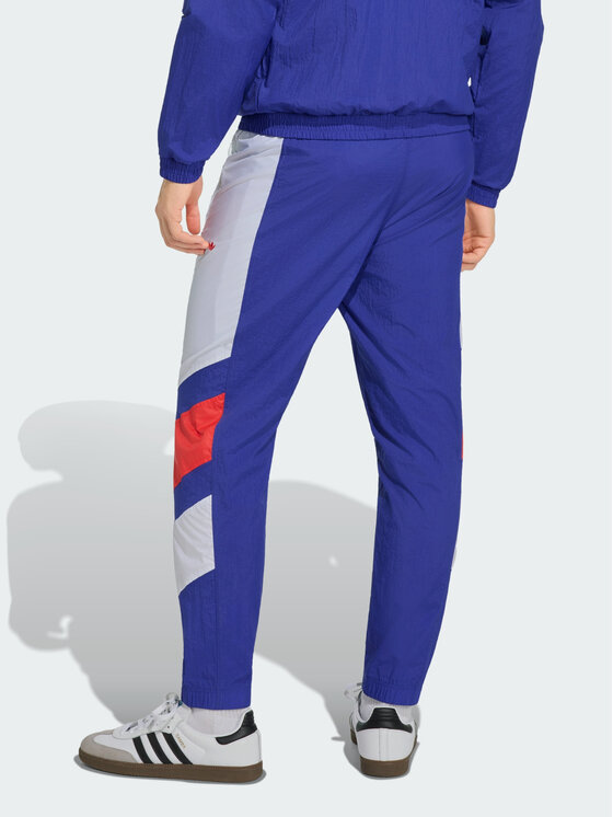 adidas adidas Spodnie dresowe 170133 Niebieski jasny Regular Fit
