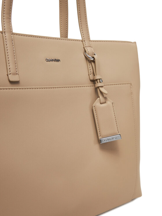 Calvin Klein Calvin Klein Käekott Ck Must Medium Shopper W/Pocket K60K613019 Beež