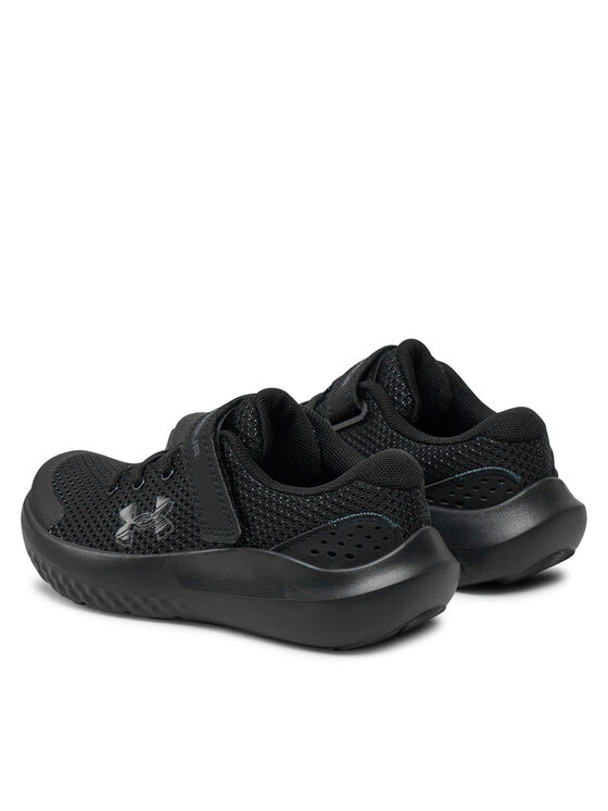 Under Armour Under Armour Sneakersy Ua Bps Surge 4 Ac 3027104-002 Čierna