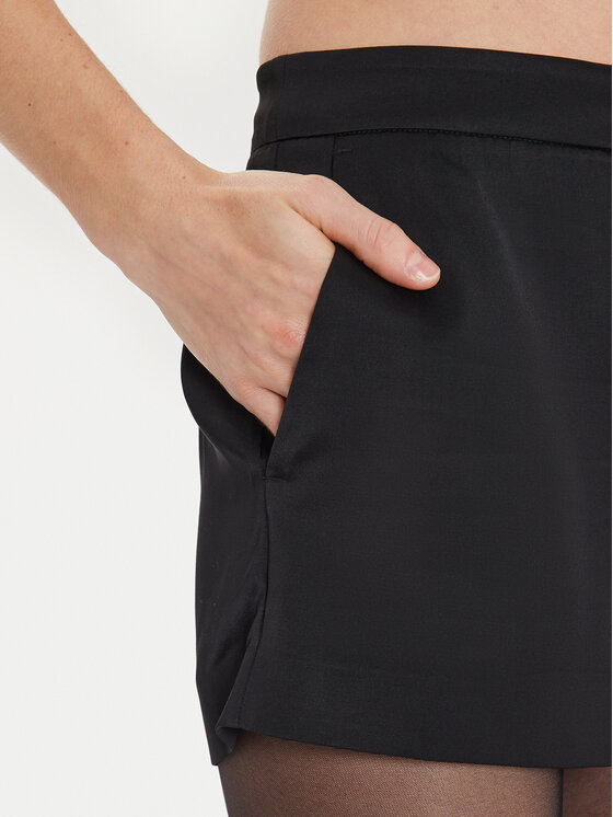 TWINSET TWINSET Šortky z materiálu 242TP2347 Černá Loose Fit
