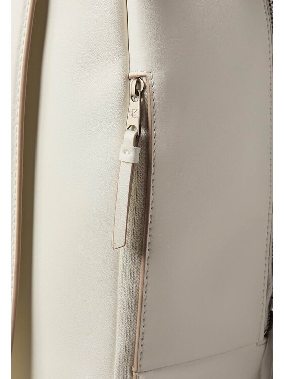 Calvin Klein Calvin Klein Σακίδιο SCLPTD IMPRSSSN SLM Λευκό