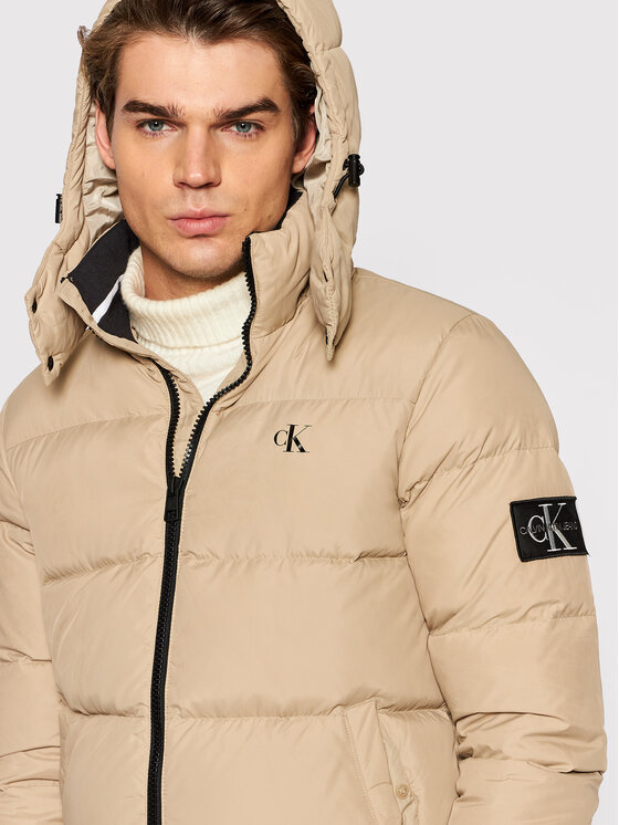 Calvin Klein Jeans Giubbotto piumino J30J318412 Beige Regular Fit •  Modivo.it