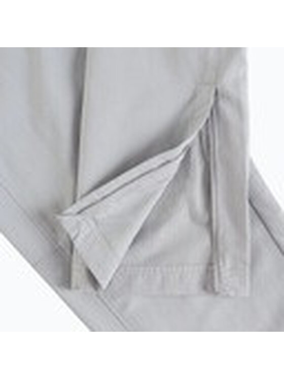 Under Armour Under Armour Spodnie materiałowe 1390150-011 Szary jasny Active Fit