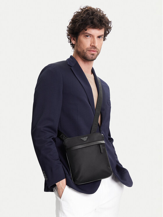 Emporio Armani Emporio Armani Мъжка чантичка EM001807 AF13454 UC001 Черен
