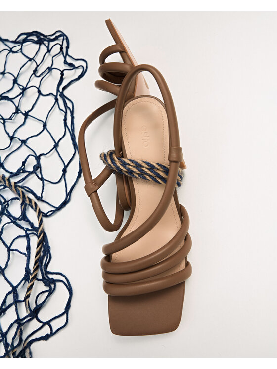 Estro Estro Sandali ER00117443 Marrone