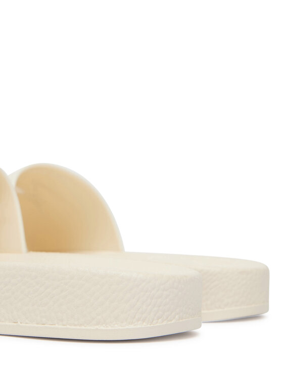 KARL LAGERFELD KARL LAGERFELD Чехли Z31174 M Бял