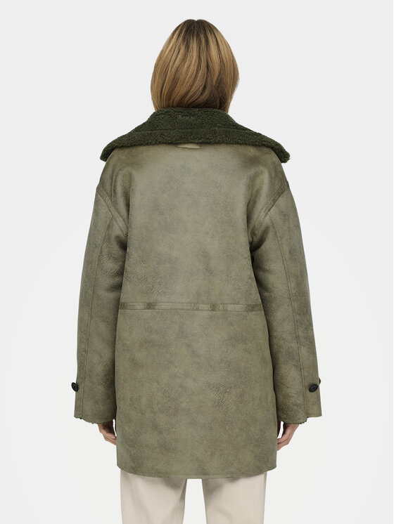 ONLY ONLY Fellmantel Ylva 15322402 Grün Regular Fit