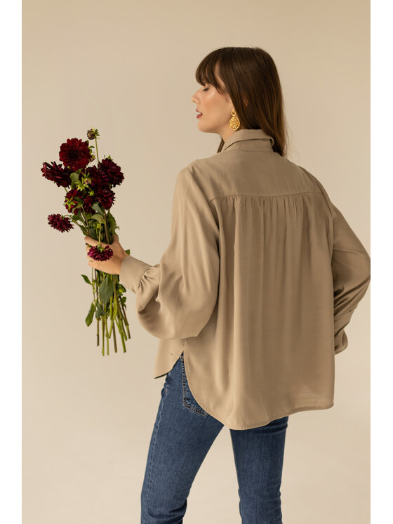 Entelier Entelier Koszula koszula oversize Beżowy Relaxed Fit