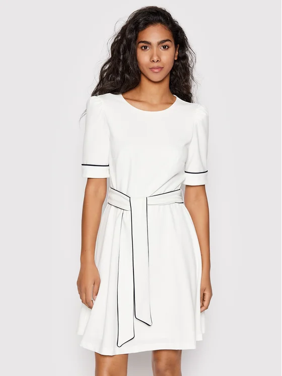 DKNY Kleid für den Alltag DD1K2144 Weiß Regular Fit