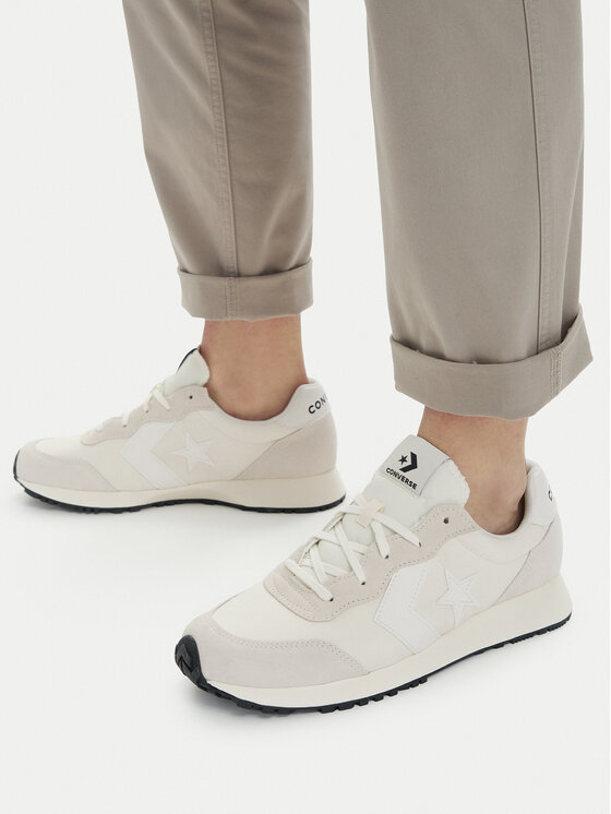 Converse Converse Tossud Omega Trainer A13469C Valge