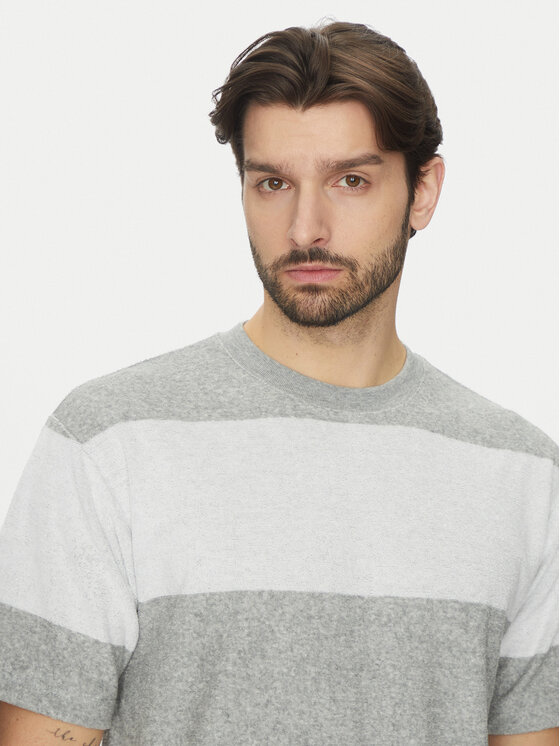 Vans Vans T-Shirt Bergman VN000KUE Grau Regular Fit