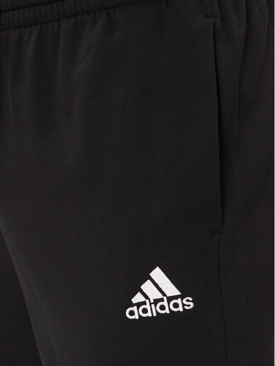 adidas adidas Teplákové nohavice Essentials Fleece Regular Tapered Joggers HL2236 Čierna Regular Fit