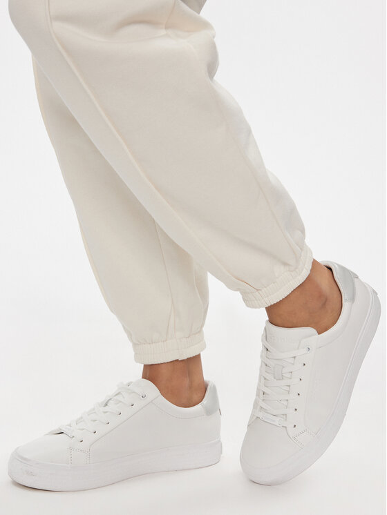 Puma Puma Donji dio trenerke Classic 535685 Écru Relaxed Fit
