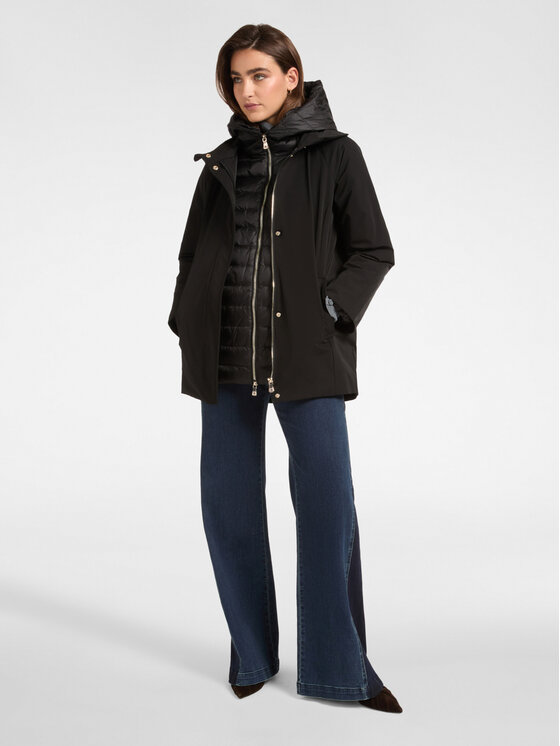 Elena Mirò Elena Mirò Giubbotto piumino F804P000169N033 Nero Regular Fit